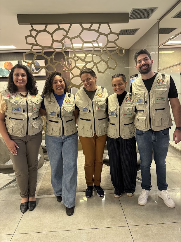 Os professores do IFG, Gustavo Henrique Almeida Quirino (Câmpus Uruaçu) e Jéssica Azevedo Coelho (Câmpus Aparecida de Goiânia) integram a equipe que ministrou as oficinas presenciais de formação continuada para professores moçambicanos